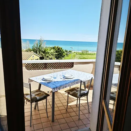 R30 - Bilocale Fronte Mare * Porto Recanati