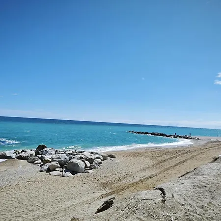 R30 Bilocale Fronte Mare Apartment